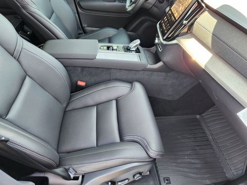 New 2026 Volvo XC90 B6 Ultra w/ Protection Package Premier image 14