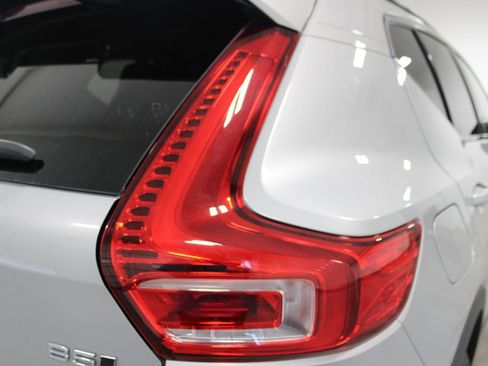 Used 2024 Volvo XC40 B5 Plus w/ Protection Package Premier AWD/4WD image 23