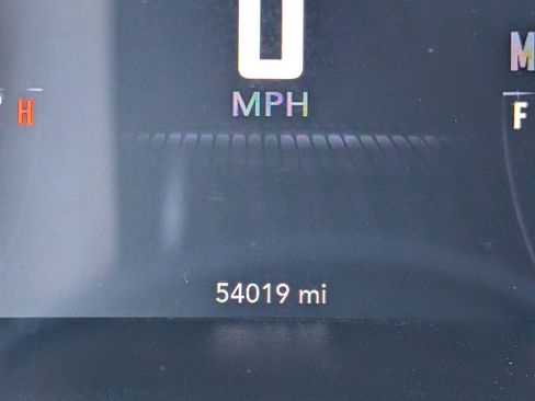 Used 2022 Dodge Challenger SXT w/ Blacktop Package image 10