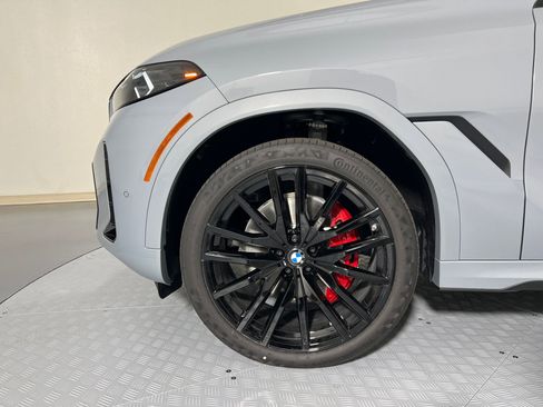 New 2026 BMW X6 xDrive40i w/ Climate Comfort Package image 11