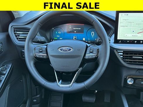 New 2025 Ford Escape SE w/ PHEV Premium Package FWD image 24