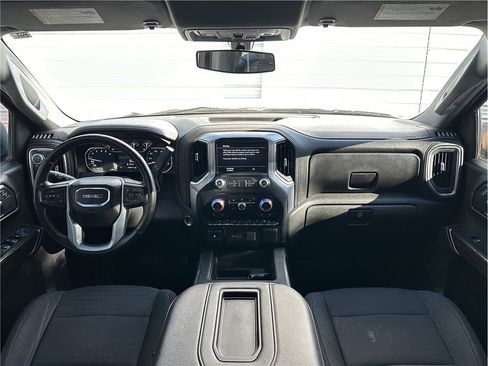 Used 2020 GMC Sierra 1500 Elevation w/ Elevation Value Package image 17