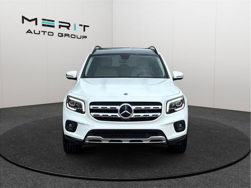 Used 2022 Mercedes-Benz GLB 250 image 3