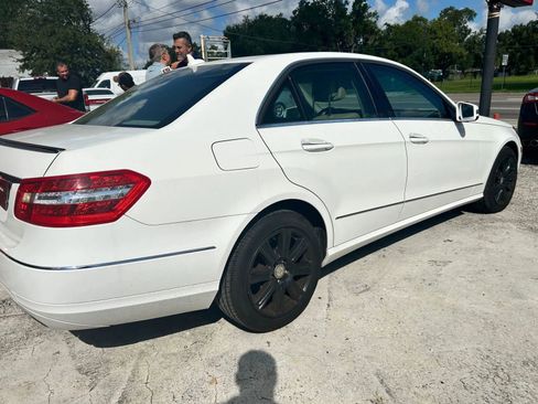 Used 2013 Mercedes-Benz E 350 Sedan image 3
