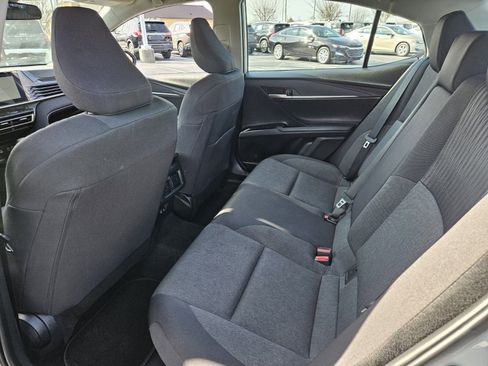 Used 2025 Toyota Camry LE image 10