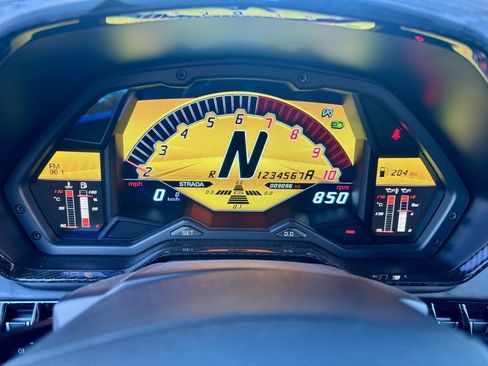 Used 2016 Lamborghini Aventador LP 750-4 Superveloce image 3