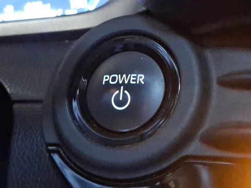 Used 2024 Toyota Crown Limited image 25