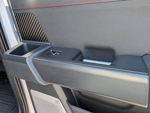 Used 2025 Ford F150 Raptor image 33