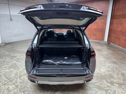 Used 2026 BMW X7 xDrive40i image 27