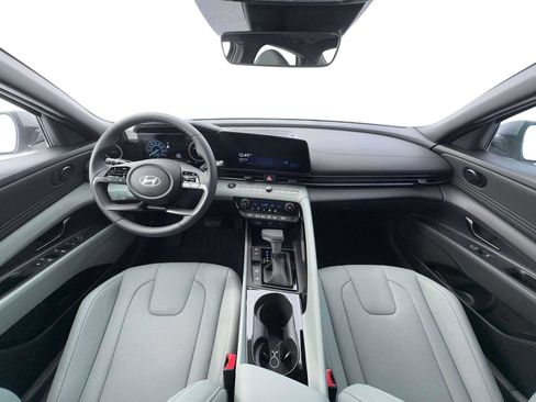 New 2026 Hyundai Elantra Limited image 13