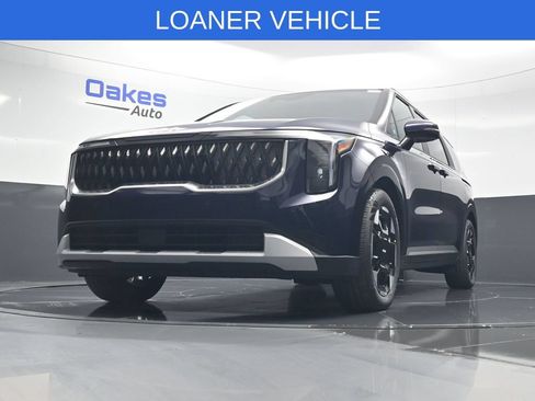 Used 2026 Kia Carnival EX FWD image 39