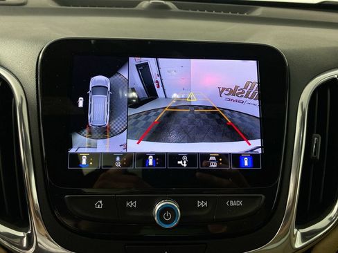 Certified 2022 Chevrolet Equinox Premier AWD/4WD image 17