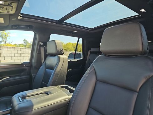 Used 2024 Chevrolet Tahoe LT w/ LT Signature Package RWD image 16