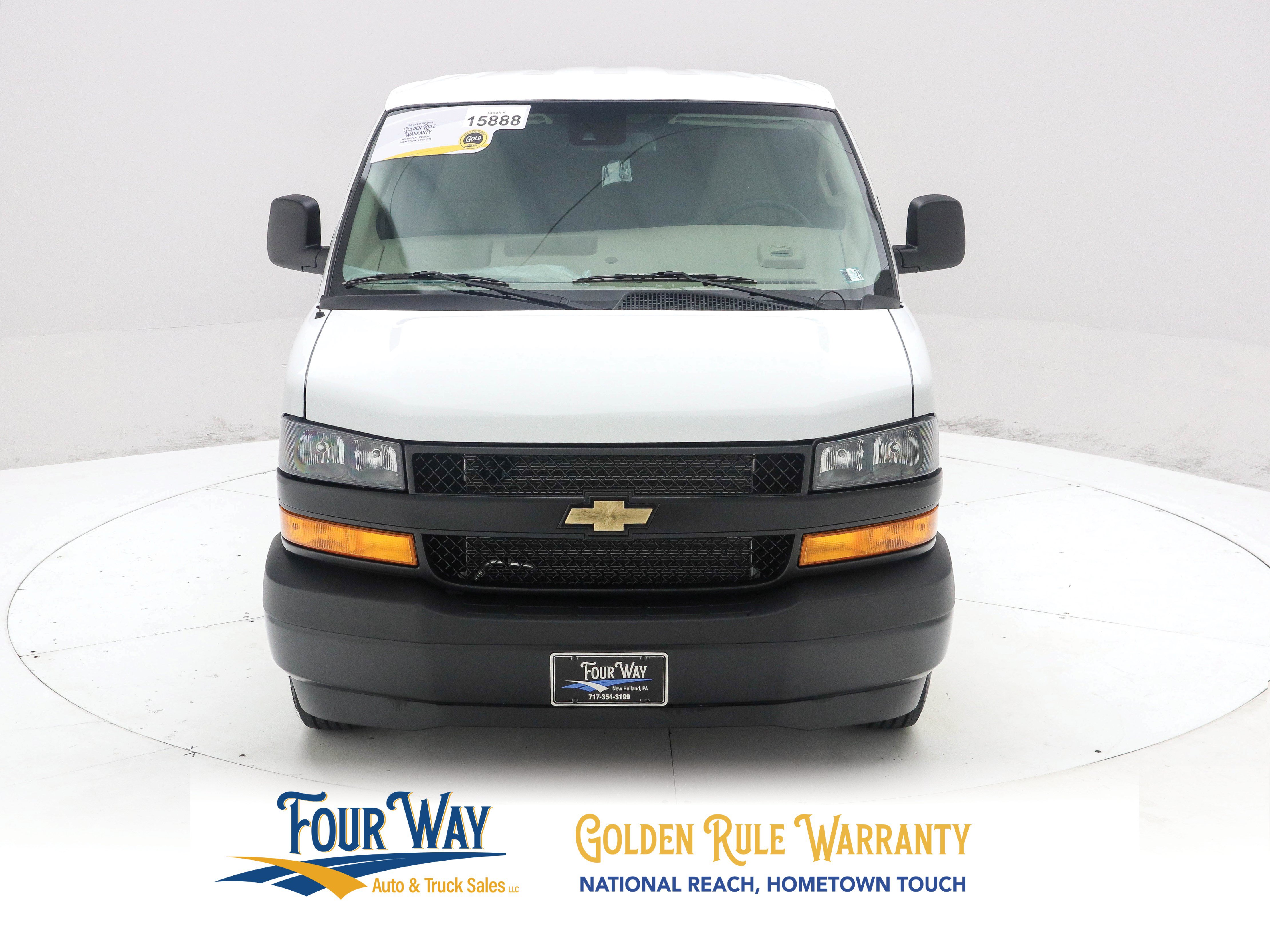 Used 2026 Chevrolet Express 3500 w/ Driver Convenience Package RWD image 9