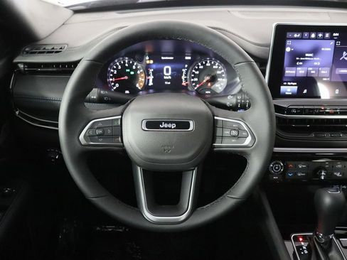 New 2026 Jeep Compass Latitude AWD/4WD image 7