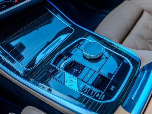 Used 2025 BMW X5 xDrive40i w/ Premium Package image 10