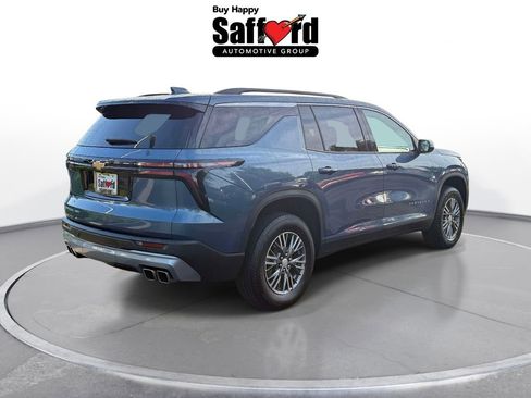 Used 2025 Chevrolet Traverse LT AWD/4WD image 9