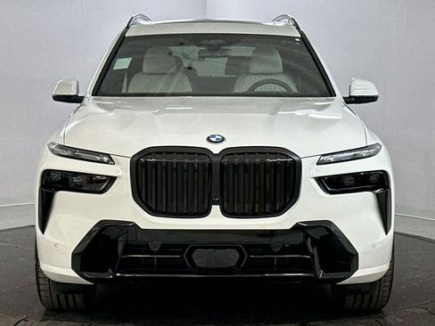 Used 2026 BMW X7 xDrive40i w/ M Sport Package image 10