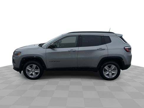 Used 2022 Jeep Compass Latitude image 5
