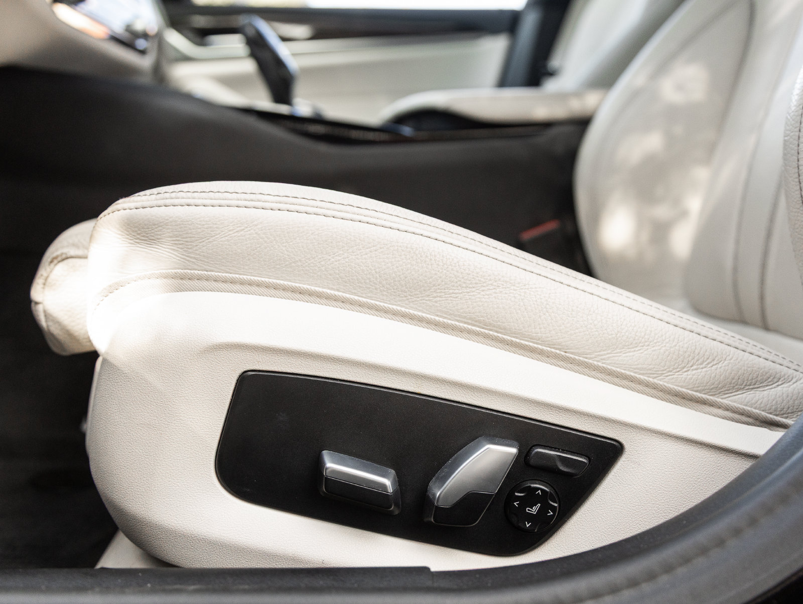 Used 2022 BMW 540i w/ Premium Package RWD image 23