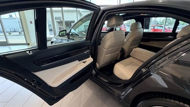 Used 2012 BMW 750i RWD image 83