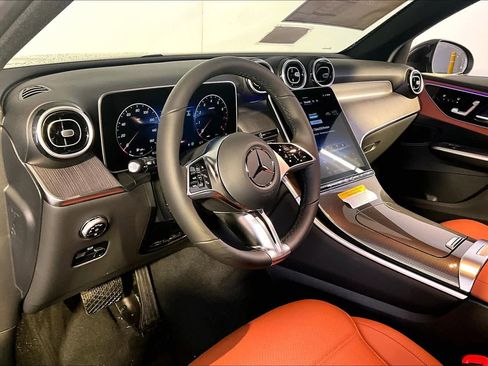 New 2026 Mercedes-Benz GLC 300 4MATIC image 9