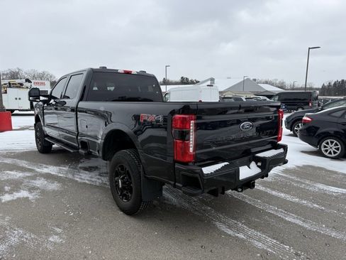 Used 2024 Ford F350 XLT w/ XLT Premium Package image 8