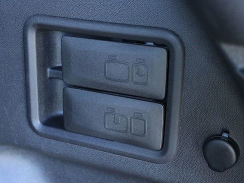 Used 2021 GMC Terrain SLE w/ Driver Convenience Package image 12