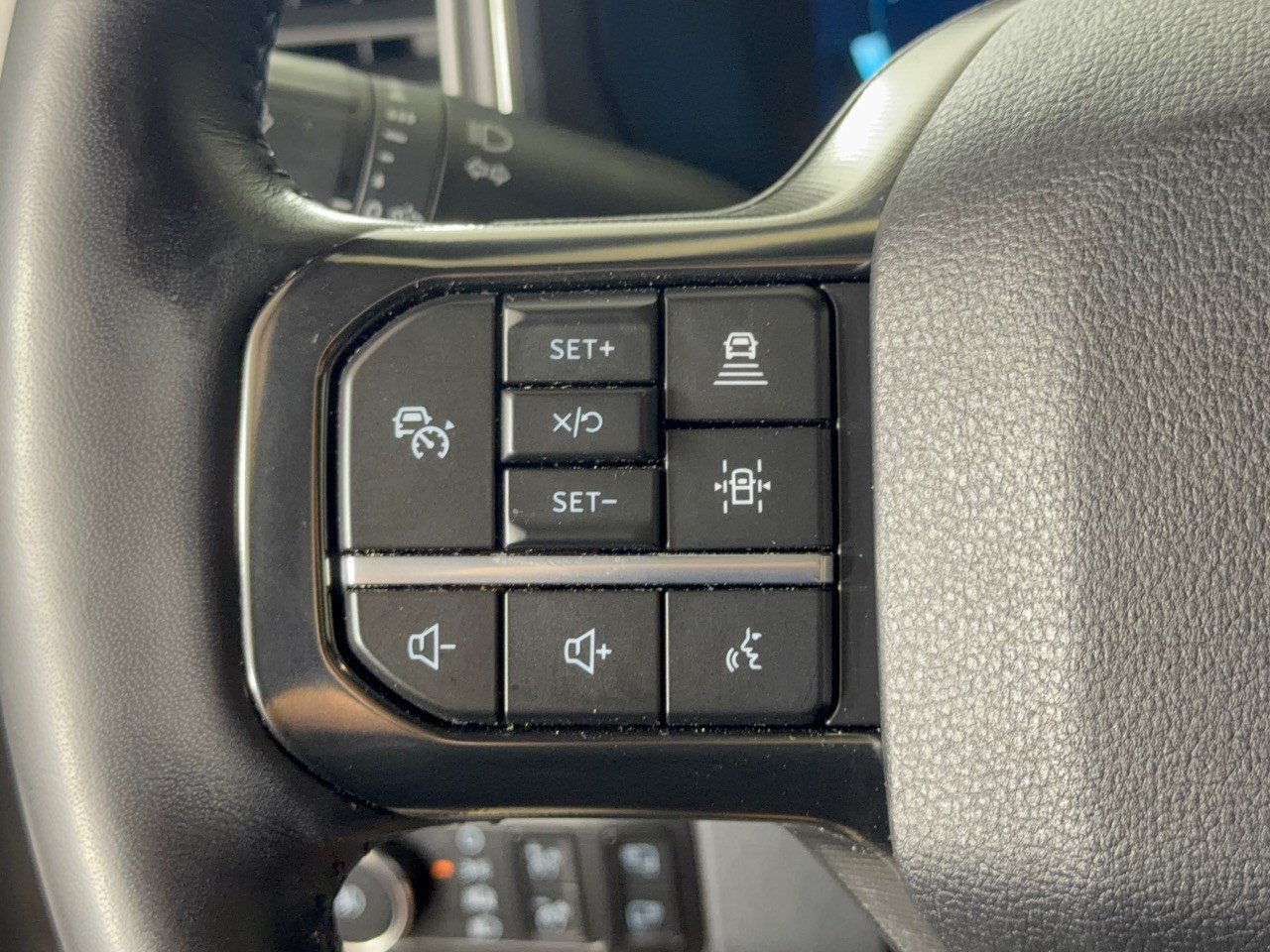 Used 2025 Ford F250 Platinum AWD/4WD image 18