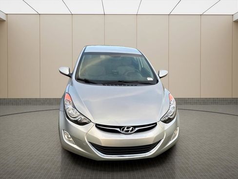 Used 2012 Hyundai Elantra GLS w/ Preferred Pkg 3 image 2
