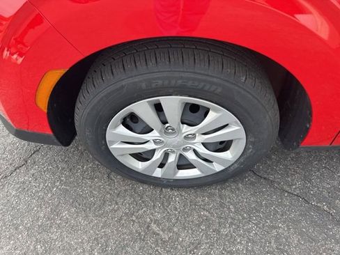 Certified 2023 Kia Soul LX FWD image 5