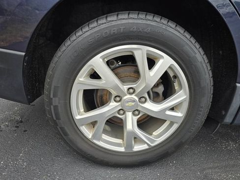 Used 2019 Chevrolet Equinox Premier FWD image 12