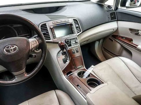 Used 2011 Toyota Venza AWD w/ Premium Pkg #2 image 14