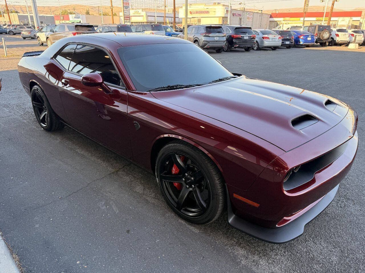 Used 2022 Dodge Challenger SRT Hellcat w/ Plus Package RWD image 6