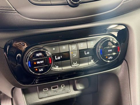 Used 2023 Buick Encore GX Select w/ Sport Touring Package FWD image 16