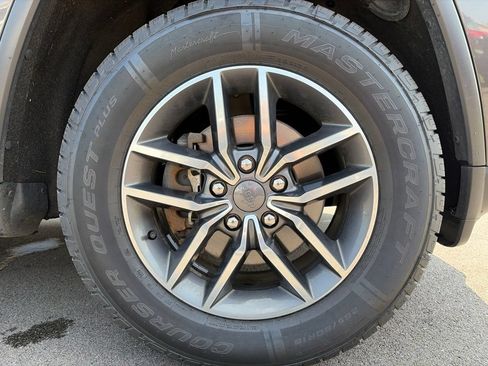 Used 2019 Jeep Grand Cherokee Limited AWD/4WD image 23