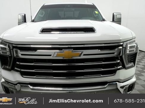 Certified 2024 Chevrolet Silverado 2500 LTZ w/ LTZ Convenience Package image 34