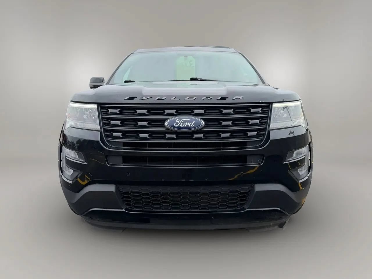 Used 2017 Ford Explorer Sport AWD/4WD image 2