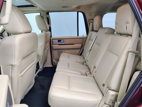 Used 2015 Ford Expedition Limited w/ Equipment Group 301A image 29