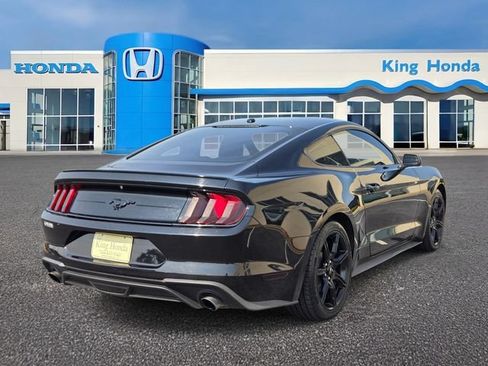 Used 2019 Ford Mustang Coupe w/ Black Accent Package RWD image 6