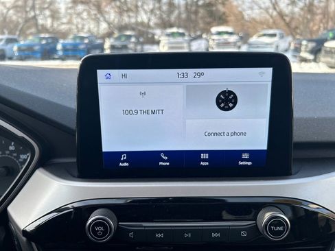 Used 2022 Ford Escape SE w/ Cold Weather Package image 25