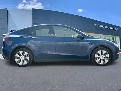 Used 2023 Tesla Model Y Long Range AWD/4WD image 8