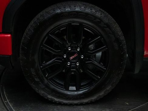 Used 2024 GMC Sierra 1500 Elevation w/ Preferred Package image 8