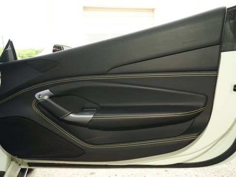 Used 2021 Ferrari F8 Tributo RWD image 25
