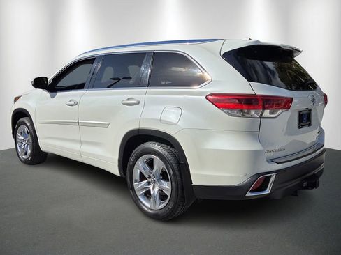 Used 2019 Toyota Highlander Limited image 5