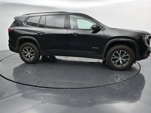Used 2024 GMC Acadia AT4 w/ Luxury Package AWD/4WD image 9