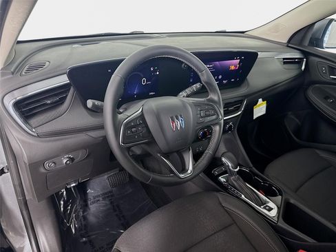 Used 2025 Buick Encore GX Preferred FWD image 9