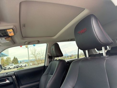 Used 2023 Toyota 4Runner TRD Off-Road Premium w/ Off Road Premium Plus Package image 6