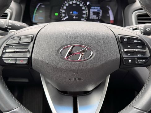 Used 2017 Hyundai Ioniq Limited w/ Limited Ultimate Package 02 image 9