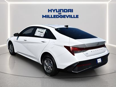 New 2026 Hyundai Elantra SE